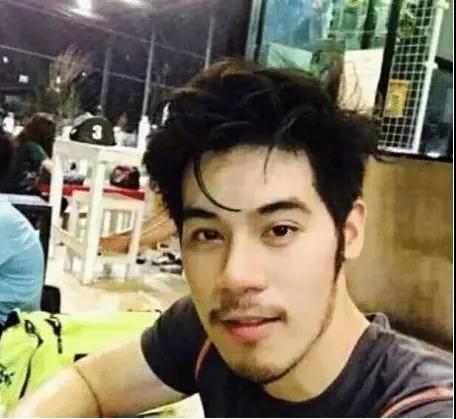 听说你不想努力?教你如何让富婆爱上你第4张